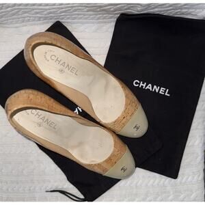 Chanel Patent Leather Polished Wood Design Classic Luxury Pump Heels EU 42 US 11